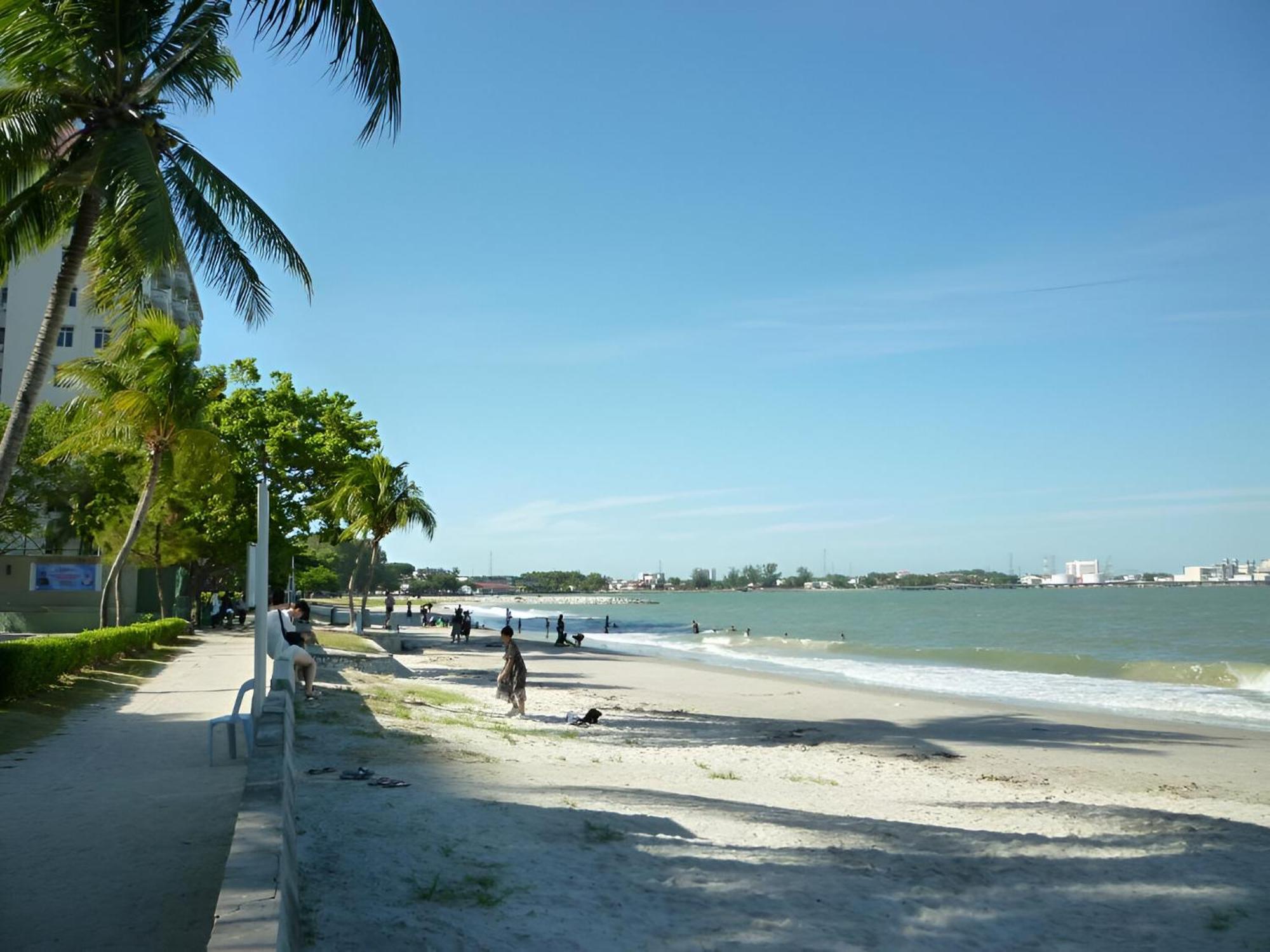 3 Bedroom Seaview Condo @ Glory Beach Resort, Port Dickson Zewnętrze zdjęcie